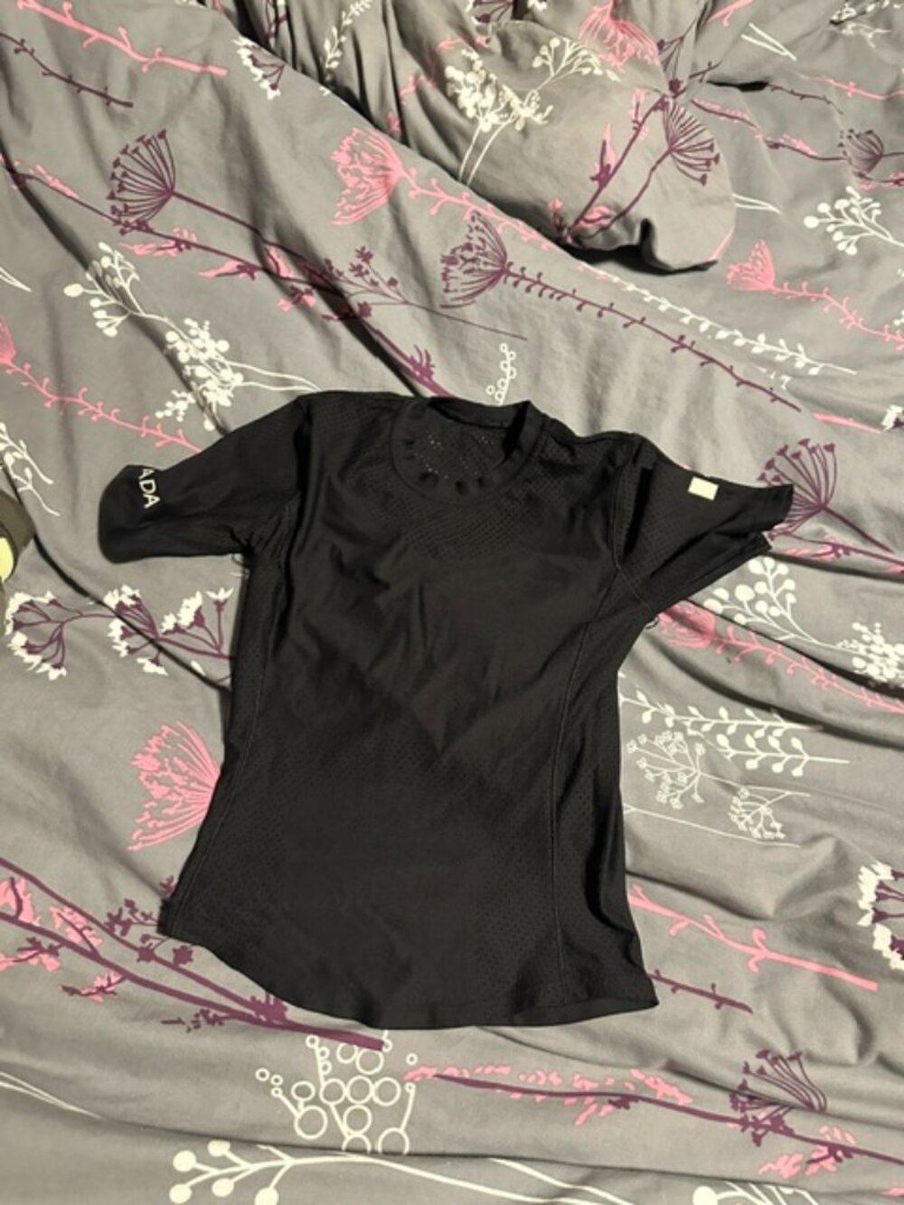 Lululemon Team Canada Run swiftly t shirt